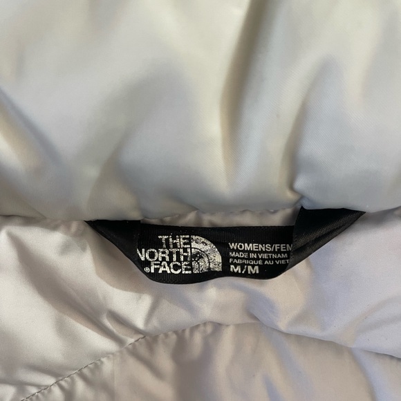 North Face down vest- size M - Picture 2 of 5